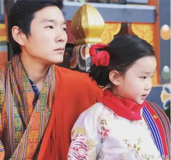 Nhị hoàng tử ít ai biết của Vương quốc Bhutan: Khí chất không kém nhà vua, chưa lập gia đình nhưng đã có con gái - Ảnh 5.