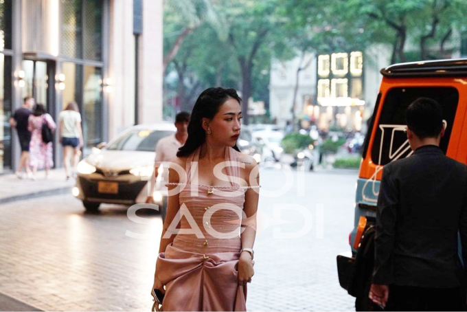 Dàn khách khủng đổ bộ đám cưới Văn Hậu - Hải My: Vợ chồng Shark Hưng giật spotlight, một người nổi tiếng mặc sai dresscode - Ảnh 18.