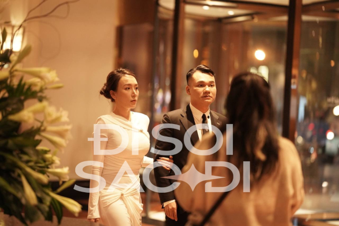 Dàn khách khủng đổ bộ đám cưới Văn Hậu - Hải My: Vợ chồng Shark Hưng giật spotlight, một người nổi tiếng mặc sai dresscode - Ảnh 16.