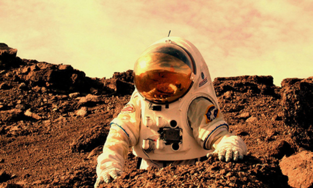 Chi hàng tỷ đô để khám phá sao Hỏa, vì sao con người vẫn phải chịu đói? - Ảnh 1.