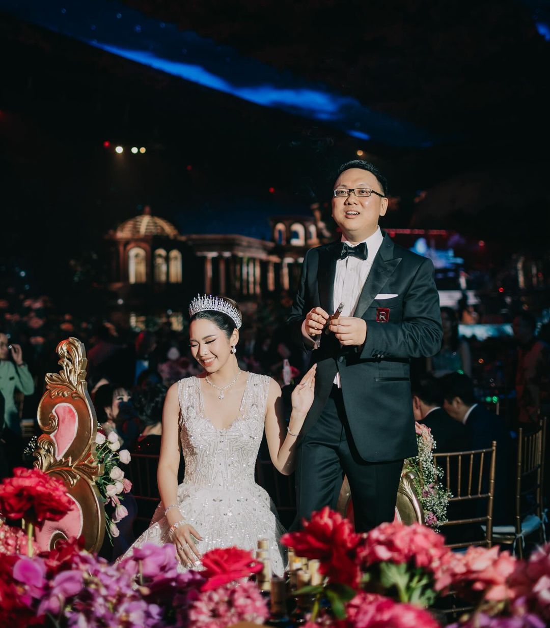 Con trai cựu chủ tịch AirAsia kết hôn với ái nữ "trùm bất động sản": Chi tới 117 tỷ, tặng quà khách mời toàn Hermes- Ảnh 3.