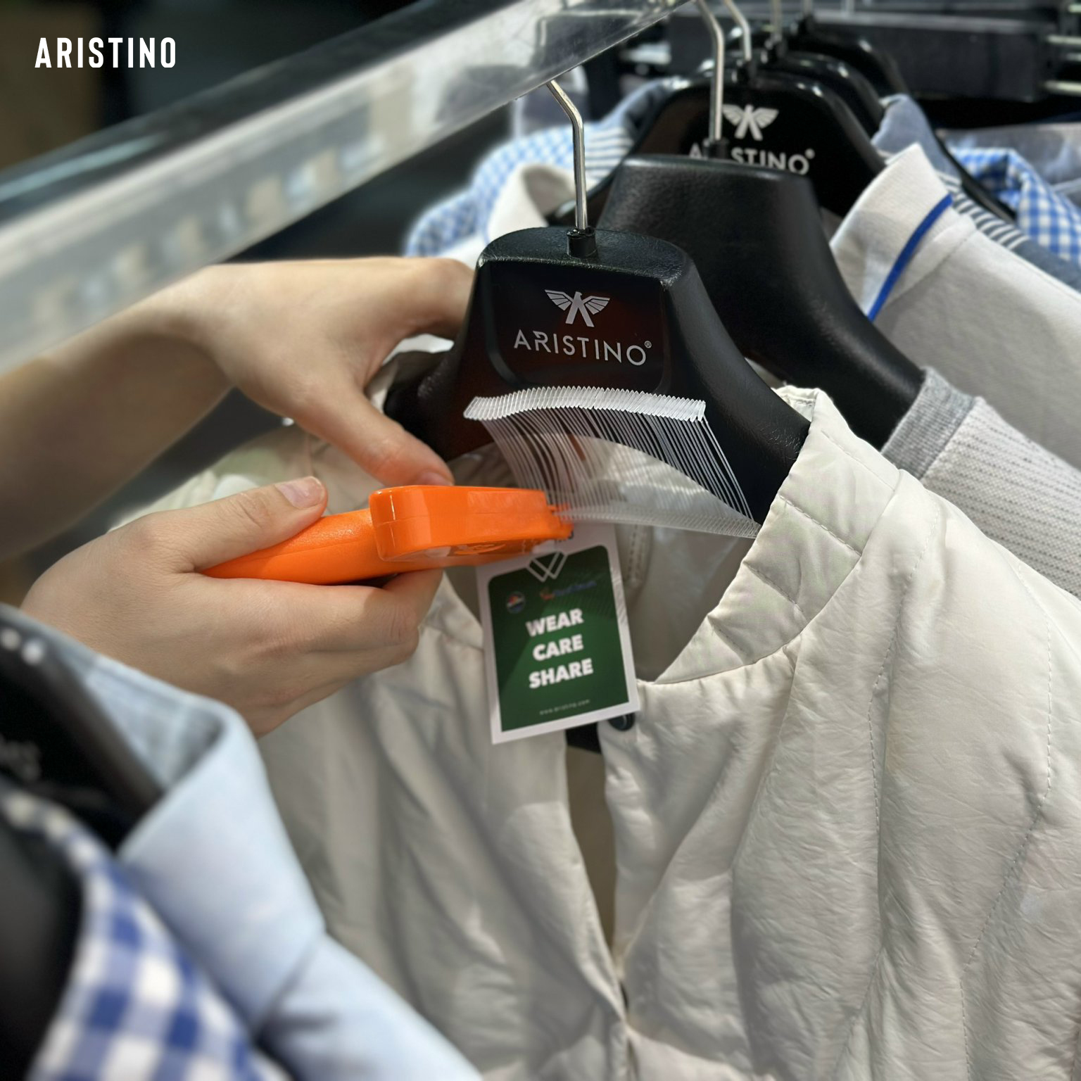 Aristino Wear.Care.Share: &quot;Kéo gần&quot; giấc mơ cho những em nhỏ có hoàn cảnh đặc biệt - Ảnh 7.