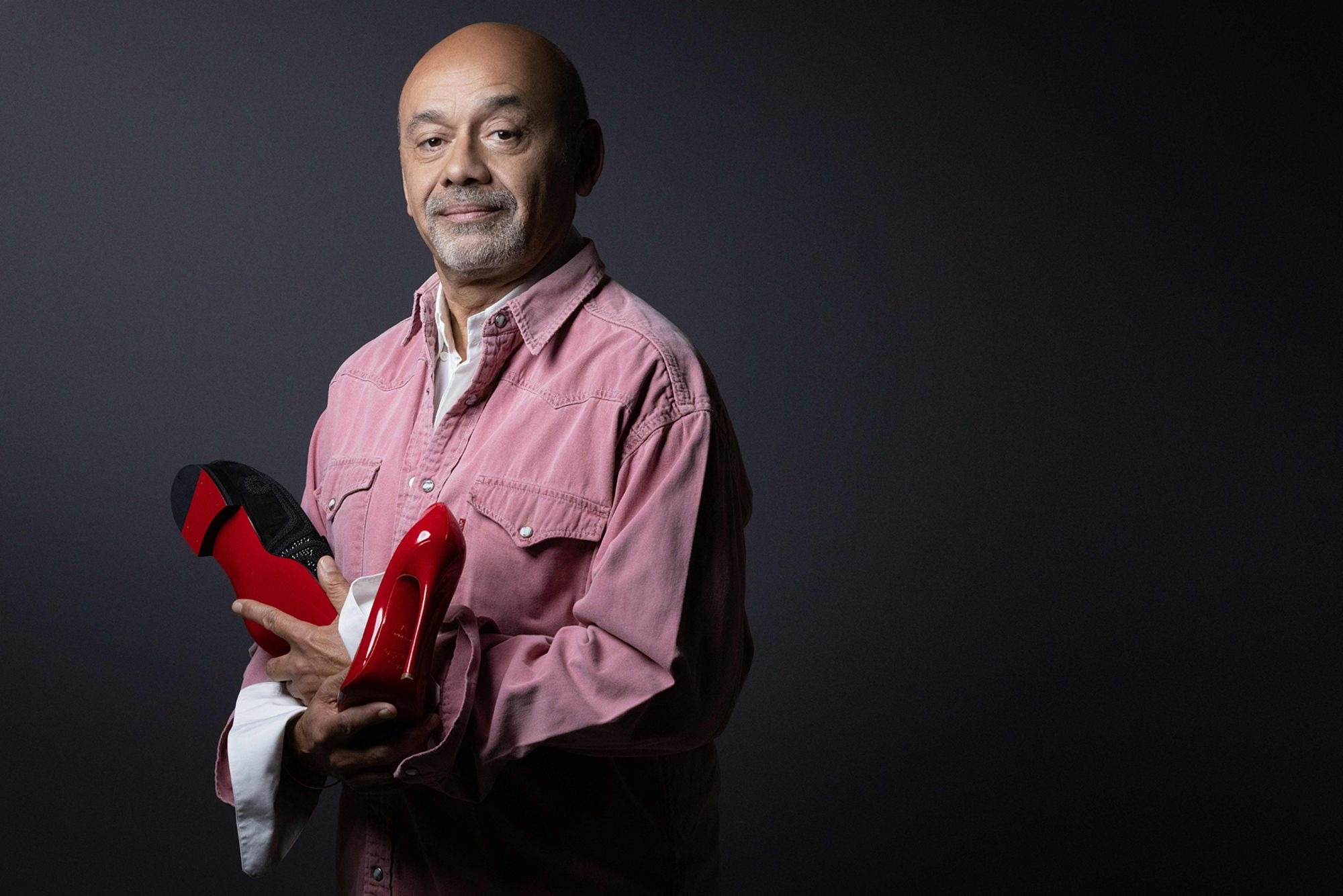 Giày đế đỏ Louboutin: Khi mỗi đôi giày là một tác phẩm nghệ thuật, đề cao vẻ đẹp và sự gợi cảm của phái nữ- Ảnh 4.