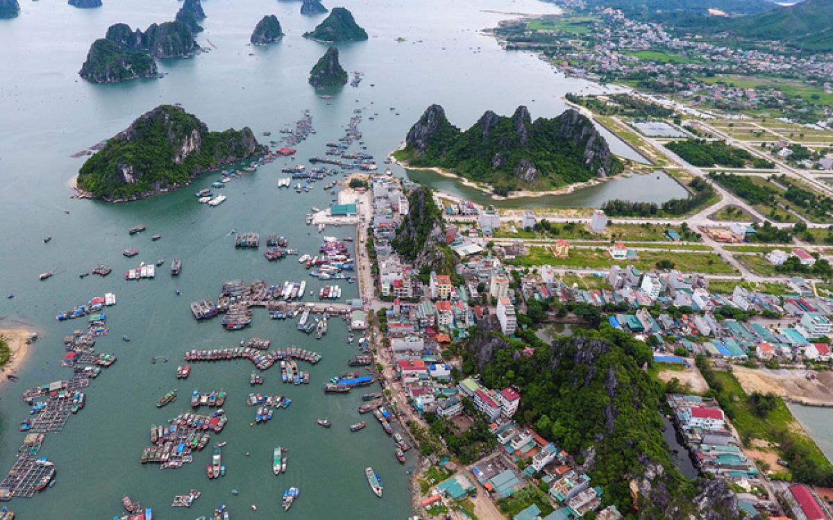 Huyện duy nhất cả nước có cao tốc, sân bay và cảng biển, sắp quy hoạch lên thành phố - Ảnh 1.