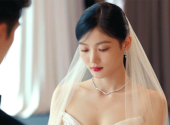 Kim Yoo Jung chính là mỹ nhân mặc đẹp nhất phim Hàn hiện tại, đúng chất tiểu thư sang chảnh mọi khung hình- Ảnh 11.