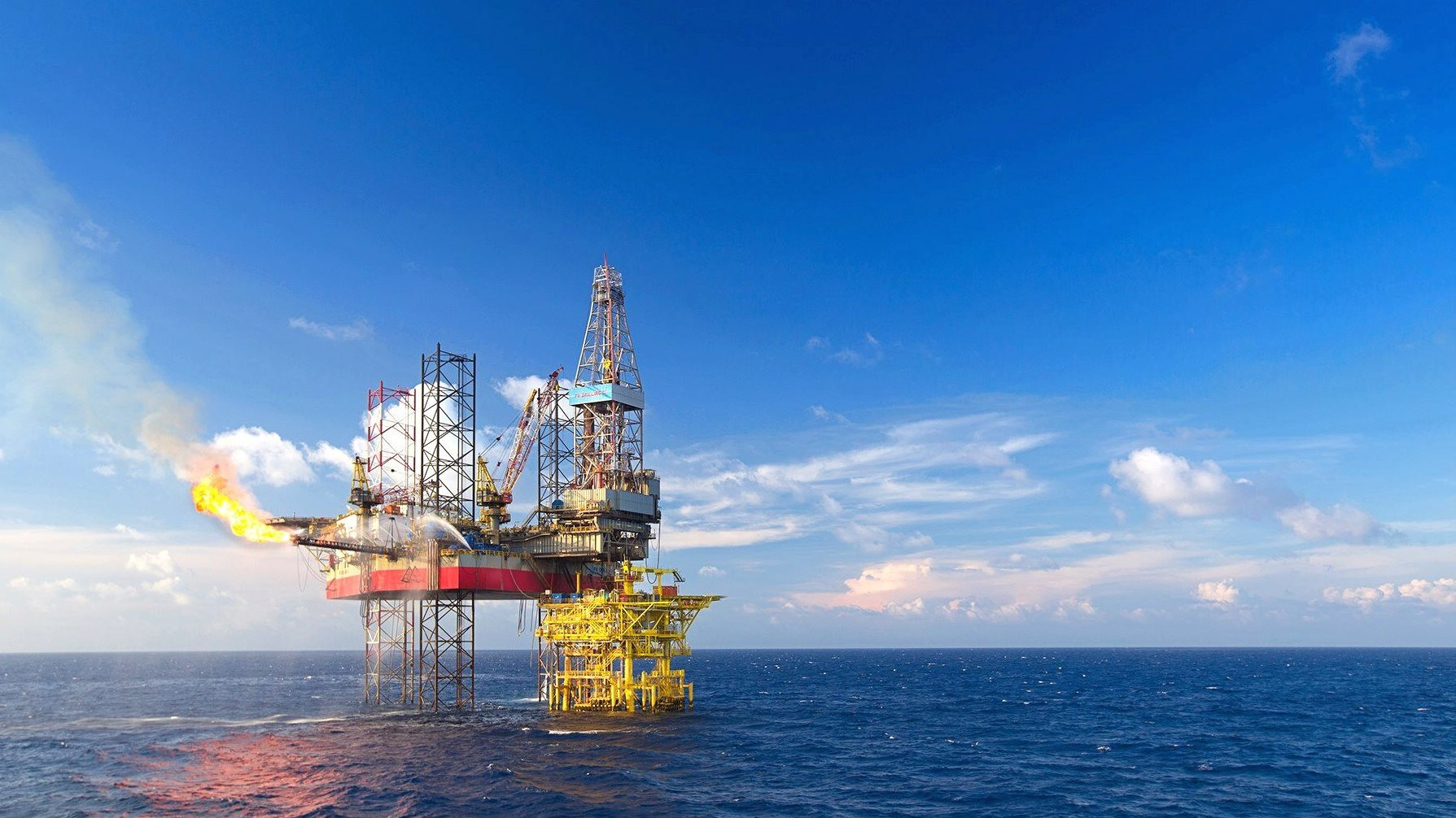 "Đại gia" dầu khí được dự báo trúng gói thầu 100 triệu USD tại mỏ Lạc Đà Vàng, cổ phiếu tăng bốc lên sát đỉnh lịch sử