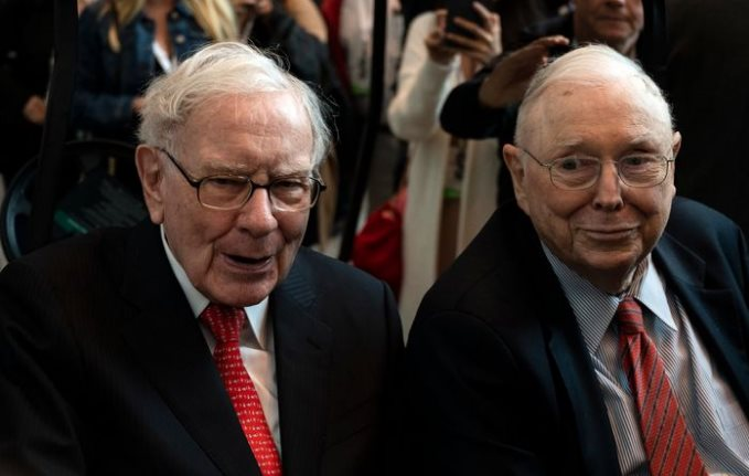 Tỷ phú Warren Buffett nói gì về tri kỷ Charlie Munger vừa qua đời? - Ảnh 2.