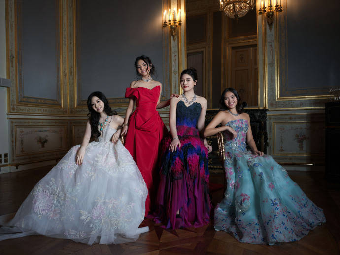 Thiên kim xứ Trung tại Le Bal 2023 gây sốt MXH: Diện toàn đồ Haute Couture, nhìn sang gia thế mới thực sự choáng - Ảnh 2.
