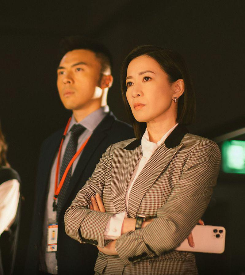 Mỹ nhân công sở mặc đẹp nhất phim Hoa ngữ hiện tại: U50 vẫn trẻ bất ngờ, lên đồ chuẩn tính cách nhân vật- Ảnh 2.