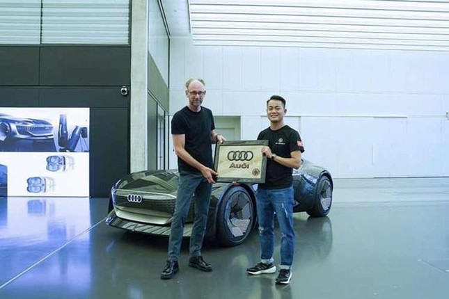 Bản sao xe bán tải Tesla qua tay thợ điêu khắc Việt - Ảnh 8.