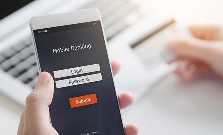 Nguyên tắc bảo mật khi dùng ứng dụng ngân hàng trên điện thoại - Ảnh 1.