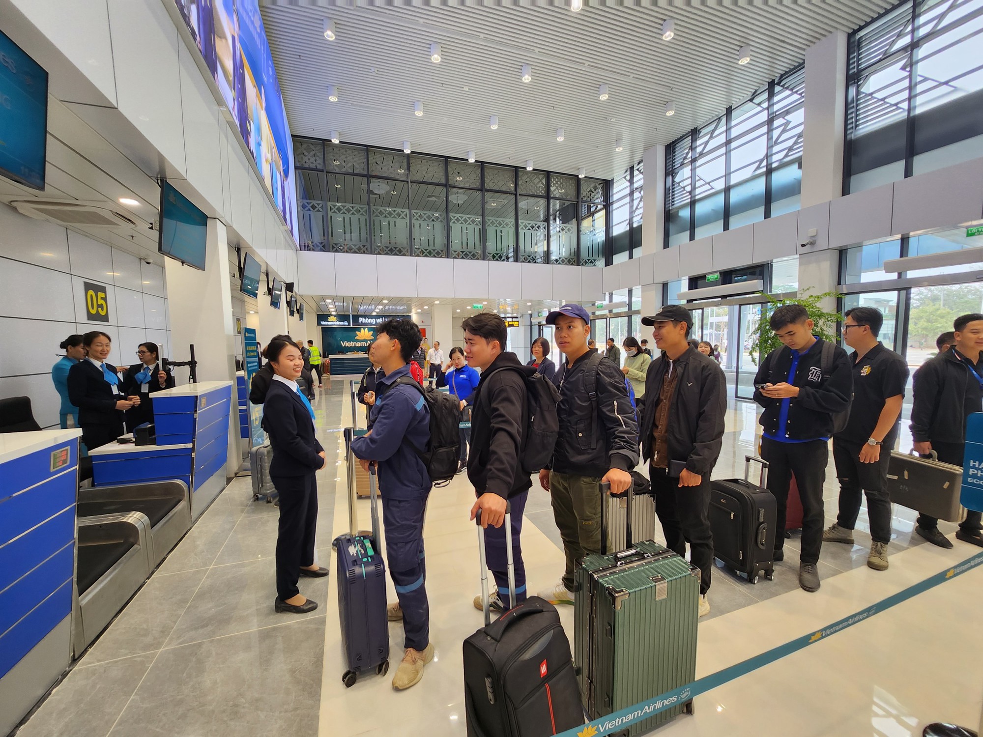Lộ diện sân bay Điện Biên trước ngày mở cửa trở lại - Ảnh 10.