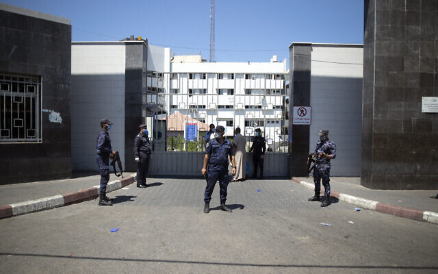 Israel tung bằng chứng Hamas dùng bệnh viện để khủng bố; hơn 4.000 trẻ em bị giết sau 1 tháng xung đột - Ảnh 3.
