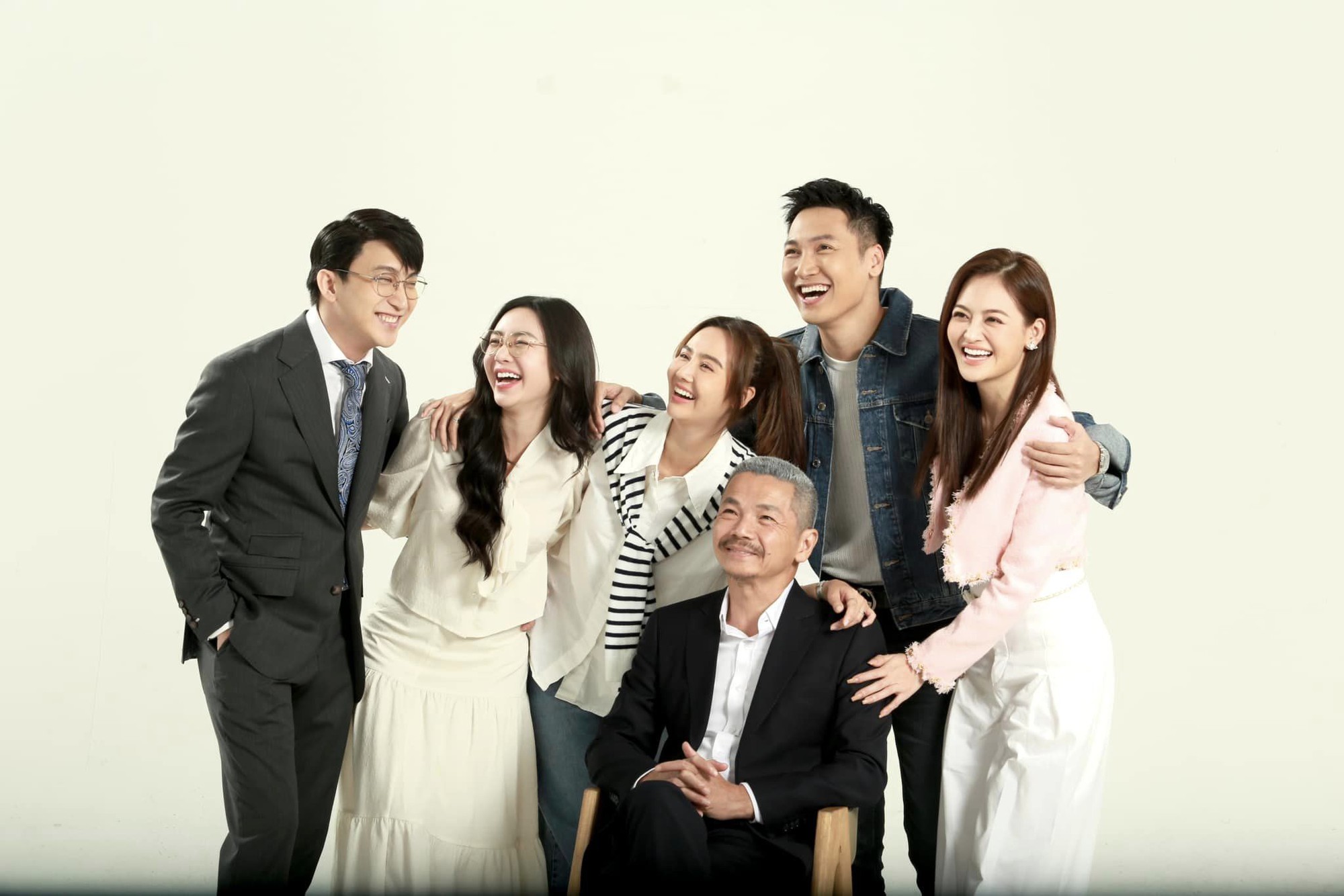 Một gia đình phim VTV gây sốt vì bố mẹ đẹp ngang diễn viên Hàn, con gái xinh như thiên thần - Ảnh 9.