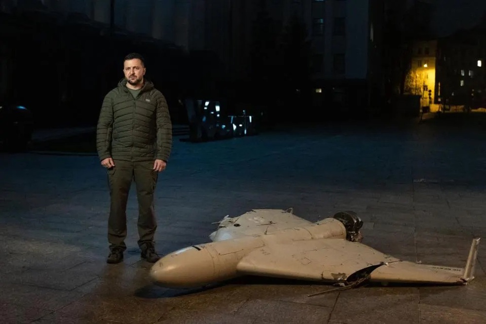 "Rồng ẩn mình" của Nga đã đến: Ukraine nhìn thấy những chiếc máy bay đen kịt trên trời - Chúng là gì? - Ảnh 3.