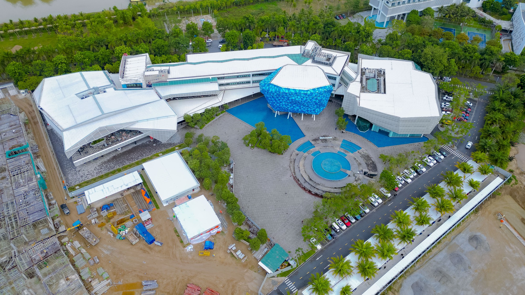 Huyện thu ngân sách cao nhất Việt Nam - Ảnh 9.