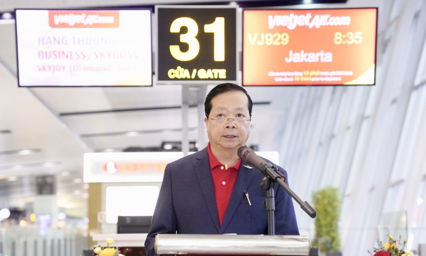 Vietjet khai trương thêm đường bay kết nối Việt Nam với Jakarta, Busan - Ảnh 3.