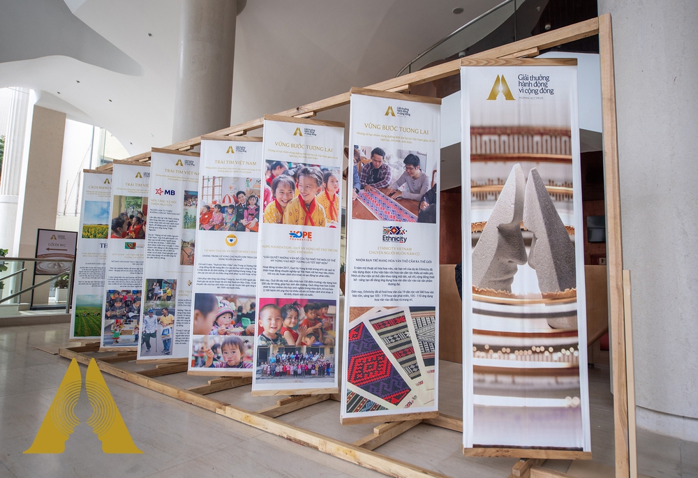 Lễ trao giải Hành động vì cộng đồng tầm cỡ quốc gia - nơi tôn vinh những 'người hùng' thầm lặng - Ảnh 16.