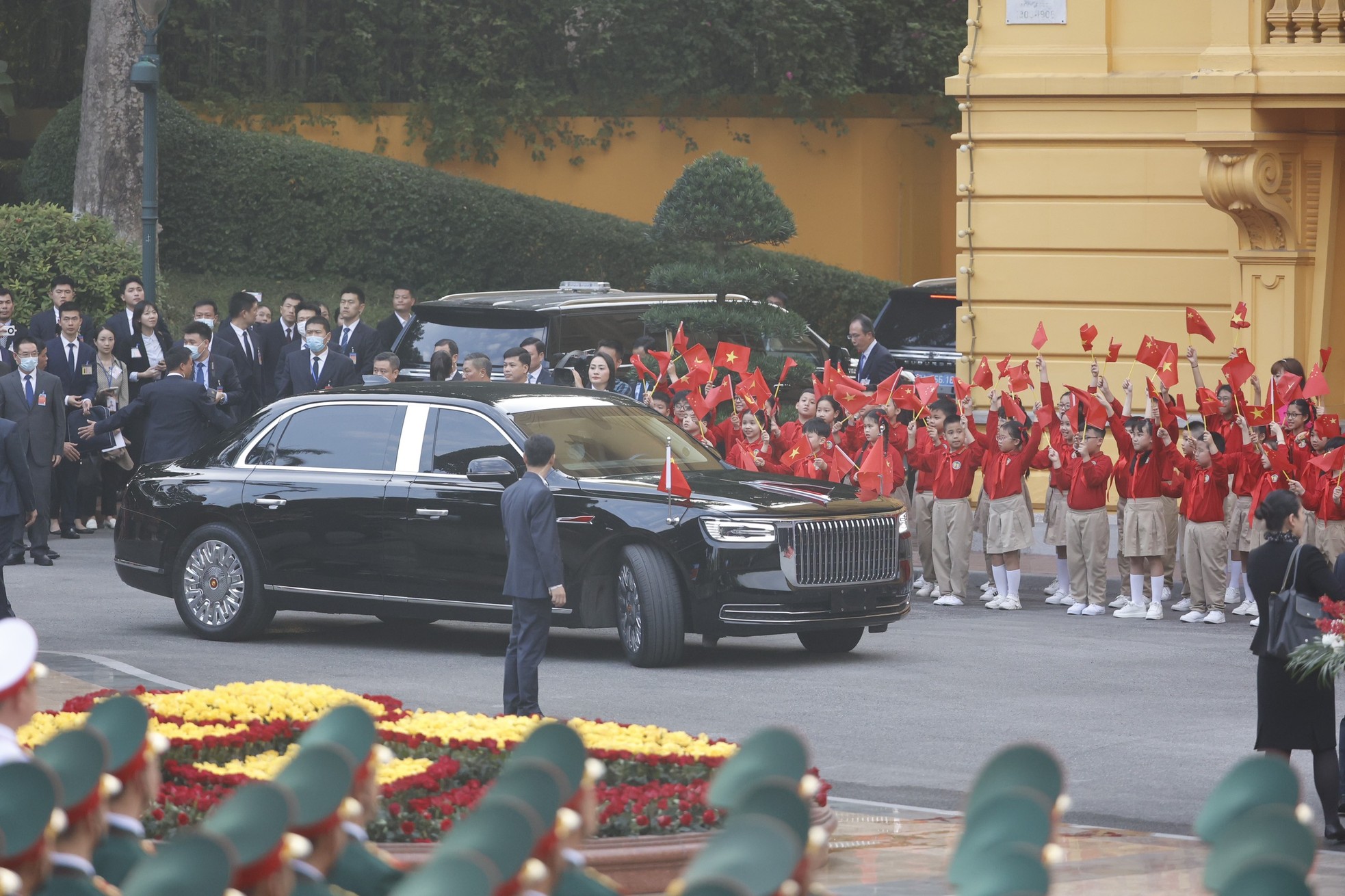 Hình ảnh Tổng Bí thư Nguyễn Phú Trọng chủ trì lễ đón Tổng Bí thư, Chủ tịch Trung Quốc Tập Cận Bình - Ảnh 2.