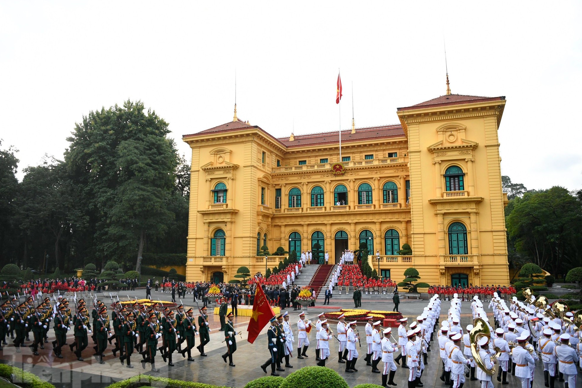 Hình ảnh Tổng Bí thư Nguyễn Phú Trọng chủ trì lễ đón Tổng Bí thư, Chủ tịch Trung Quốc Tập Cận Bình - Ảnh 4.