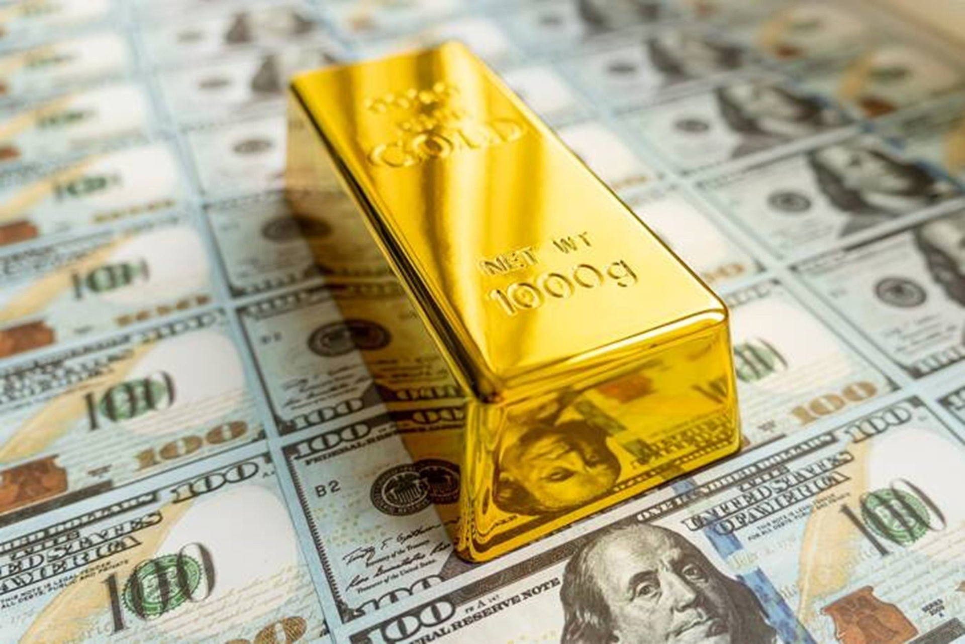 Giá vàng được dự báo tăng vọt trong năm 2024, do đâu?