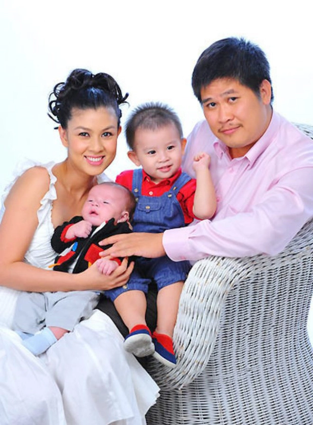 Sau 11 năm ly hôn Phước Sang, Kim Thư tay trắng thành bà chủ, cuộc sống giàu có, hạnh phúc bên bạn trai - Ảnh 1.