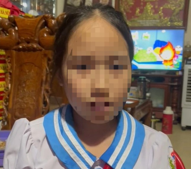 Thực hư thông tin cô bé 9 tuổi bị người lạ tiếp cận ở cổng trường nghi bắt cóc - Ảnh 1.