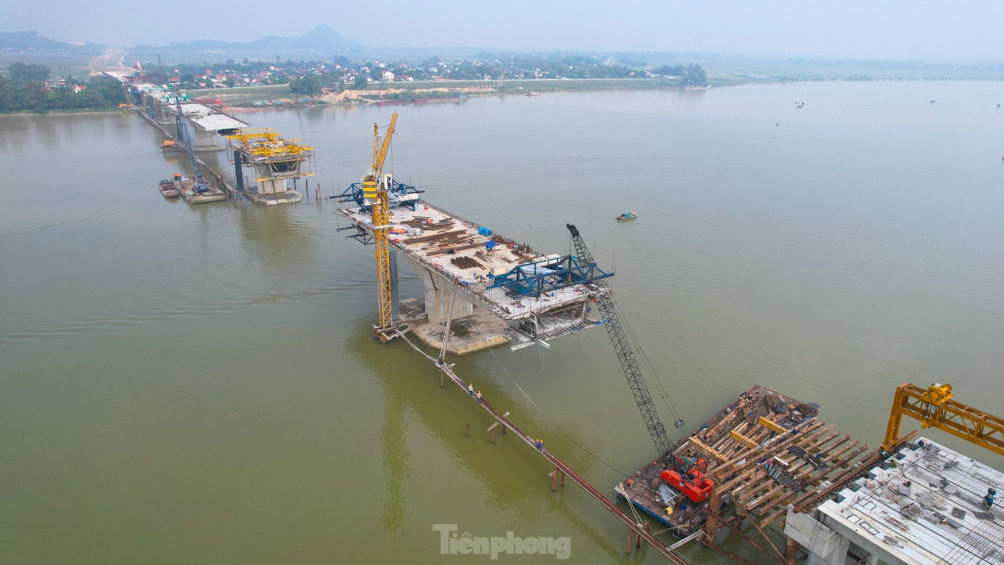 Hình hài cây cầu nghìn tỷ dài nhất tuyến cao tốc đoạn Diễn Châu - Bãi Vọt - Ảnh 18.