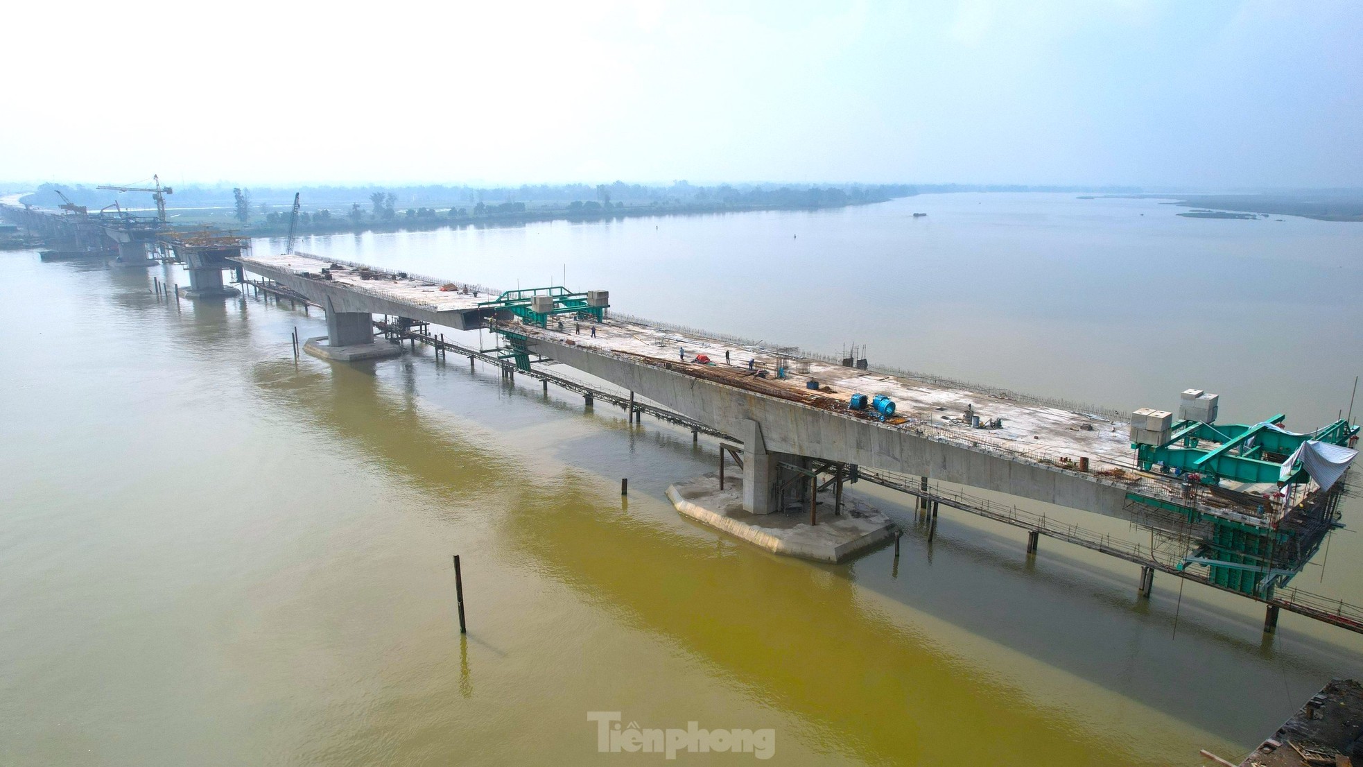 Hình hài cây cầu nghìn tỷ dài nhất tuyến cao tốc đoạn Diễn Châu - Bãi Vọt - Ảnh 17.