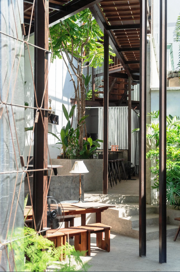 Khách sạn ‘siêu mỏng’ ở Nha Trang lên báo Tây - Ảnh 4.