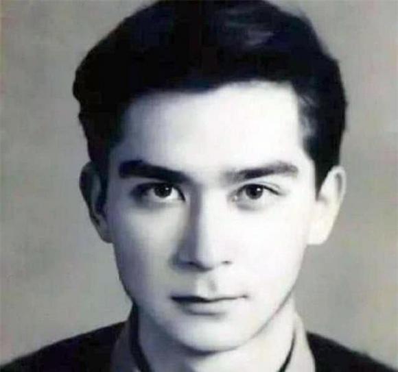 "Nhà khoa học đẹp trai nhất Trung Quốc": Được mời làm giảng viên nhưng từ chối và cái kết khiến người đời ngưỡng mộ- Ảnh 3.