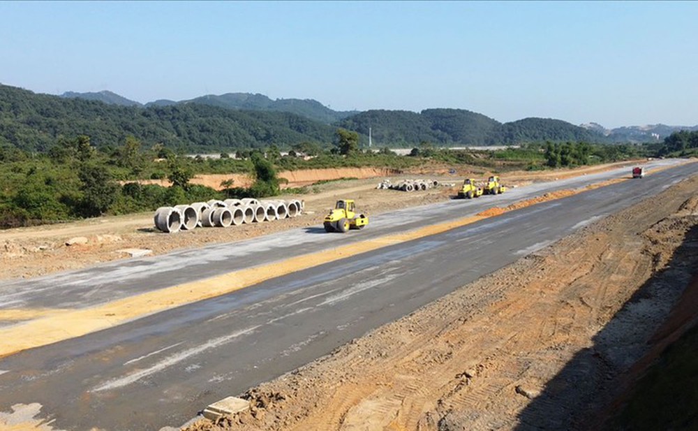 Công trình cửa ngõ giao thương nối biên giới Việt - Trung: Dài 420m, chịu được động đất cấp 7 - Ảnh 2.