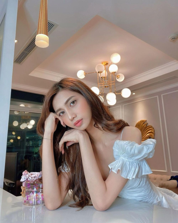 Ái nữ chuyển giới nổi tiếng vô tình bị “team qua đường” bắt gặp sau gần 1 năm biến mất trên MXH: Nhan sắc hiện tại thế nào? - Ảnh 4.