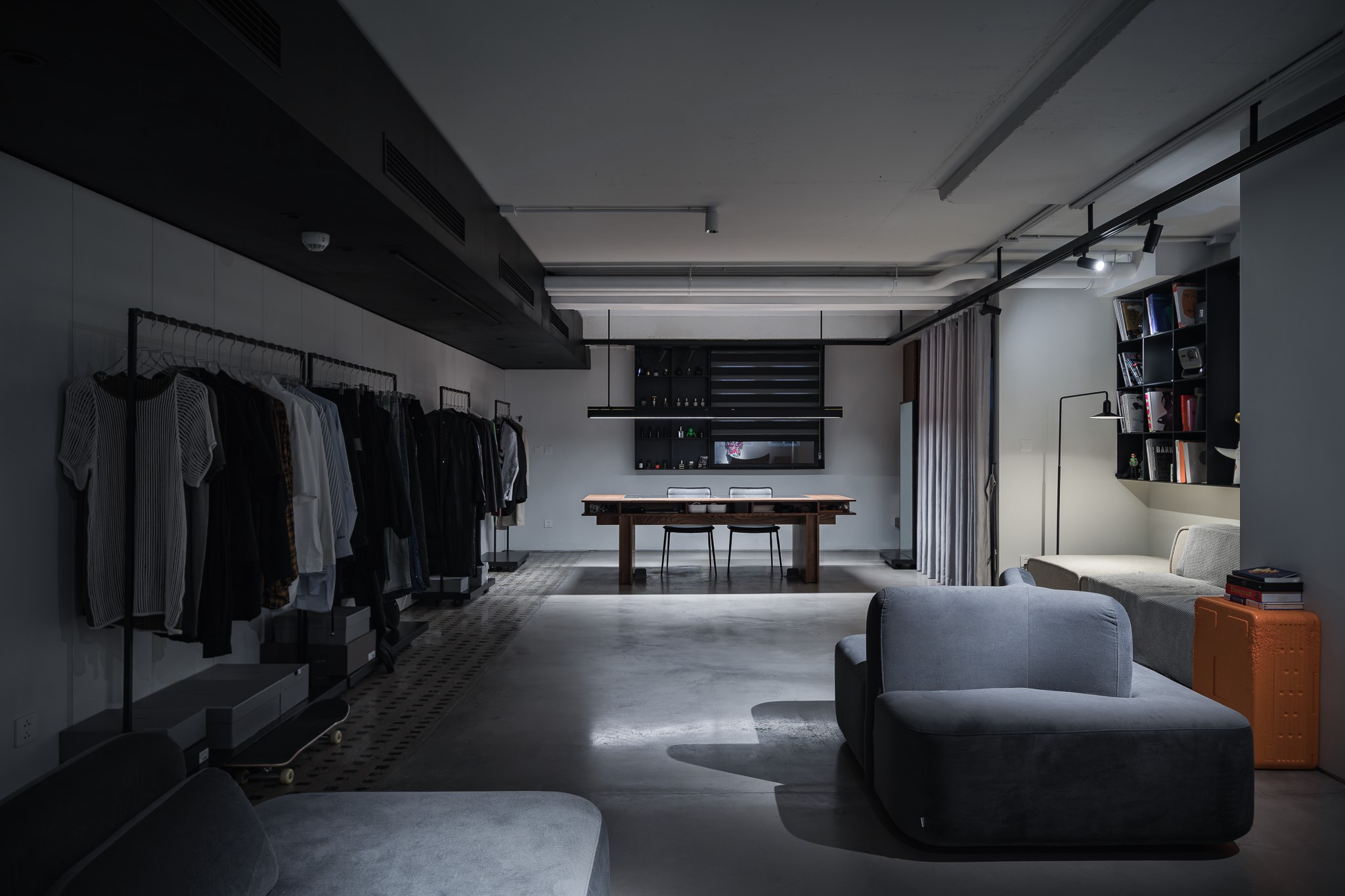 Giám đốc 9x biến căn hộ 110m2 thành studio thơi trang cao cấp với phòng ngủ chỉ 4m2: Mạo hiểm để tạo ra căn nhà "không giống bất kỳ ai" - Ảnh 6.