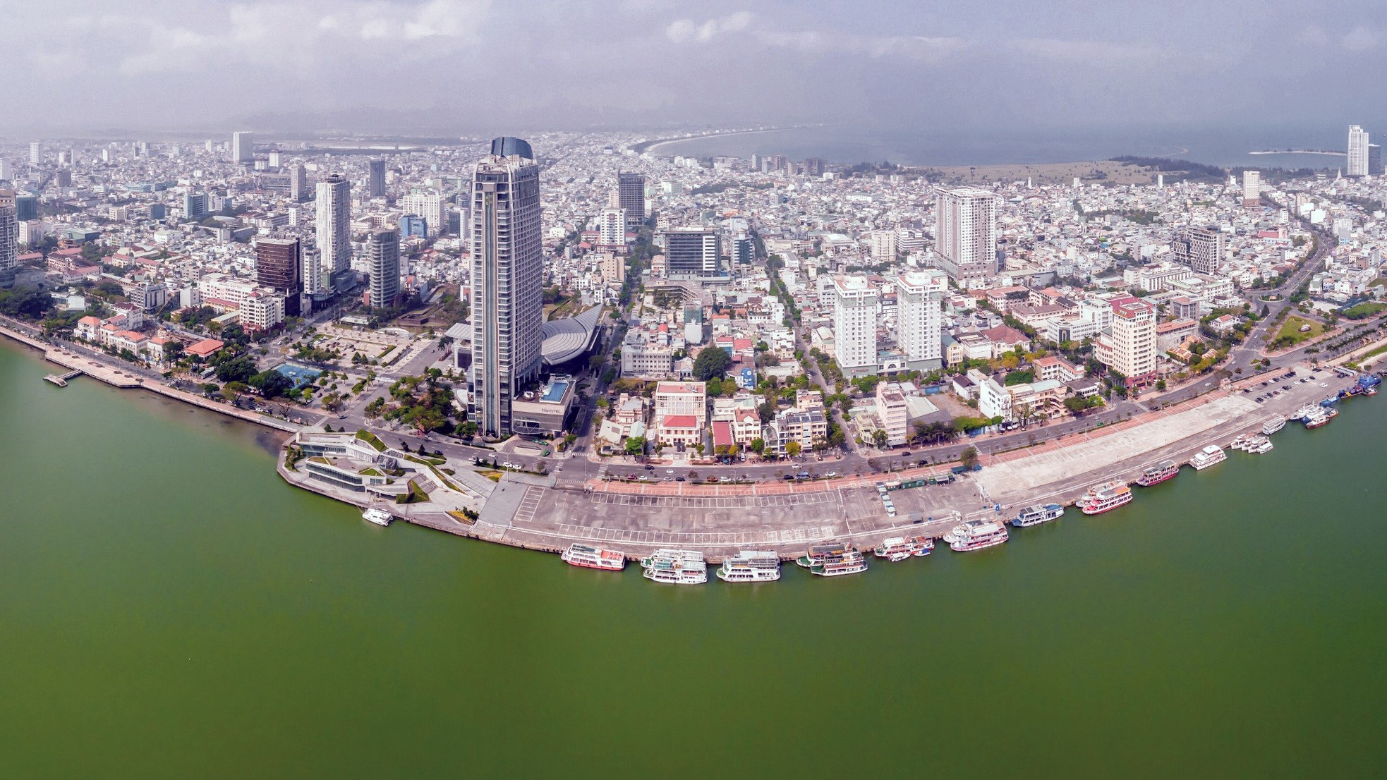 Cận cảnh khu vực Đà Nẵng sẽ làm quảng trường trung tâm hơn 1.000 tỷ - Ảnh 2.
