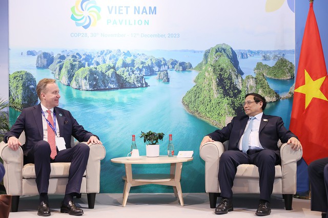 WEF chuẩn bị thành lập Trung tâm Cách mạng công nghiệp 4.0 tại Việt Nam - Ảnh 2.