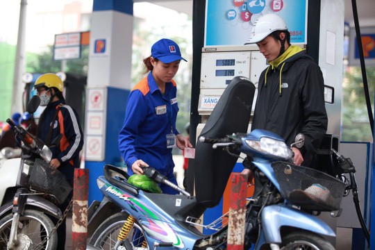 Thủ tướng yêu cầu kiểm tra việc xuất hoá đơn từng lần bán xăng dầu