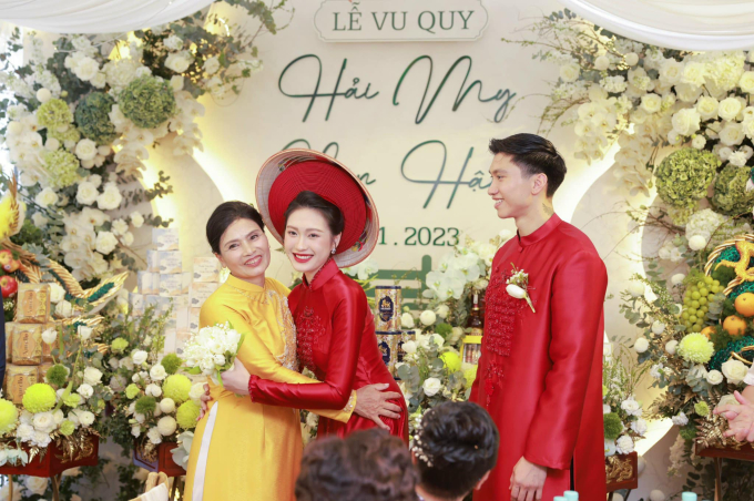 Những cặp mẹ chồng - nàng dâu nổi tiếng làng bóng đá Việt: Doãn Hải My, Chu Thanh Huyền đều được mẹ chồng quý mến nhờ một bí quyết - Ảnh 2.