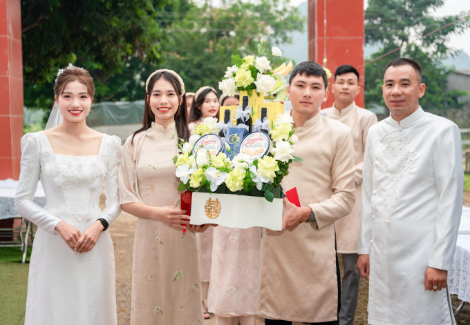 Nữ thượng uý từng hoãn cưới để giành HCV SEA Games &quot;xả ảnh&quot; cưới, xinh đẹp rạng ngời khác hẳn ngày thường - Ảnh 6.