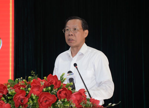 Phó Bí thư Thường trực Thành ủy, Chủ tịch UBND TP HCM Phan Văn Mãi phát biểu chỉ đạo hội nghị