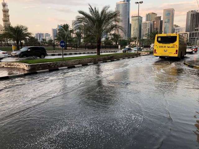 Dubai tạo ra mưa nhân tạo như thế nào? - Ảnh 4.