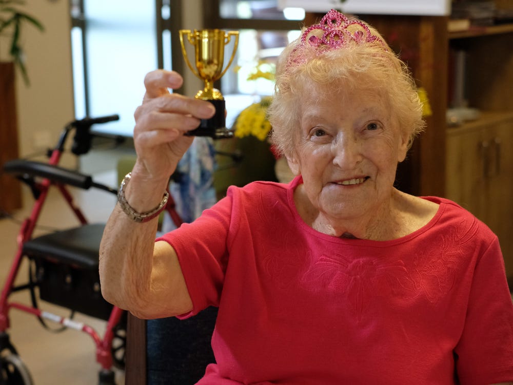Không phải chạy bộ, cụ bà sống thọ 106 tuổi nhờ 1 sở thích giúp hạ đường huyết hiệu quả, người lười cũng làm được- Ảnh 3.