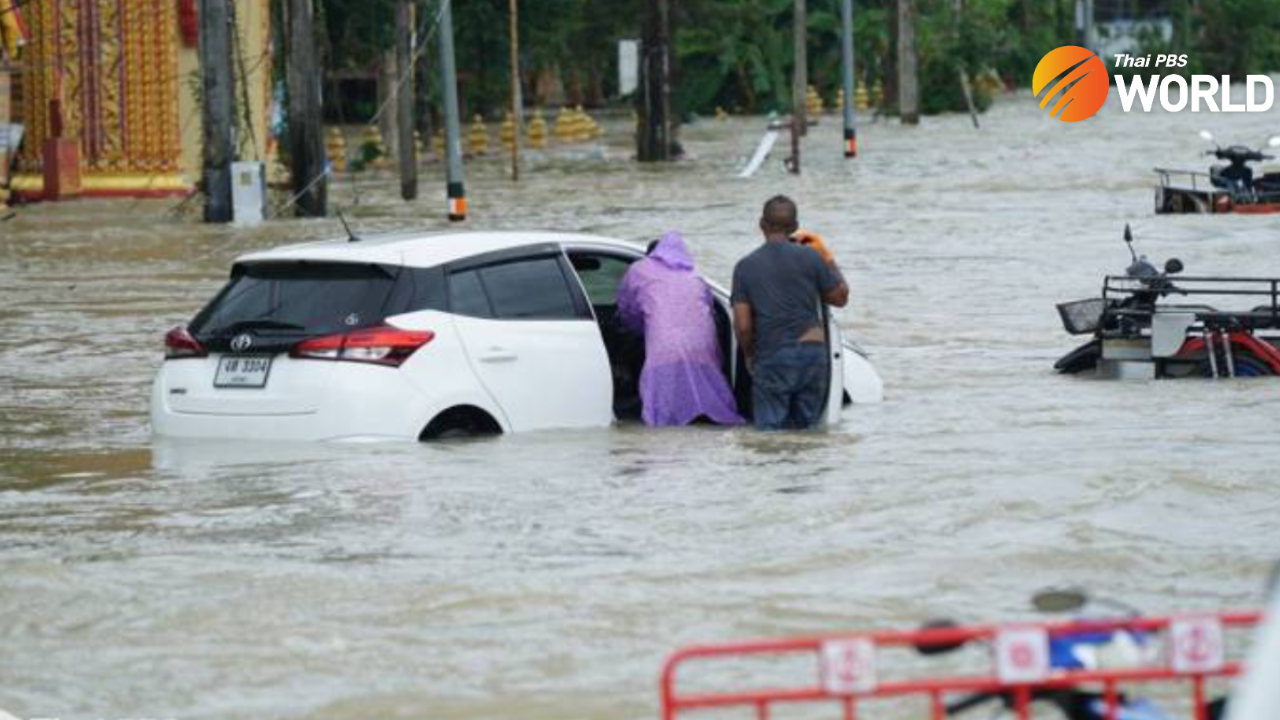 Ngập lụt ở quận Muang, tỉnh Yala - Thái Lan hôm 25-12  Ảnh: THE BANGKOK POST