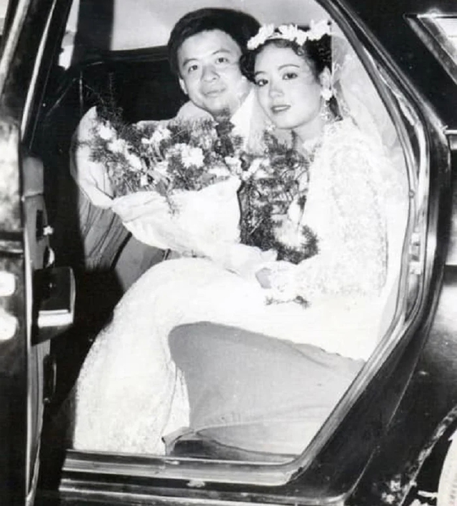Nữ NSƯT được nhạc sĩ nổi tiếng si mê, hỏi cưới sau 3 tuần quen, kết hôn 40 năm vẫn được chồng yêu chiều - Ảnh 3.