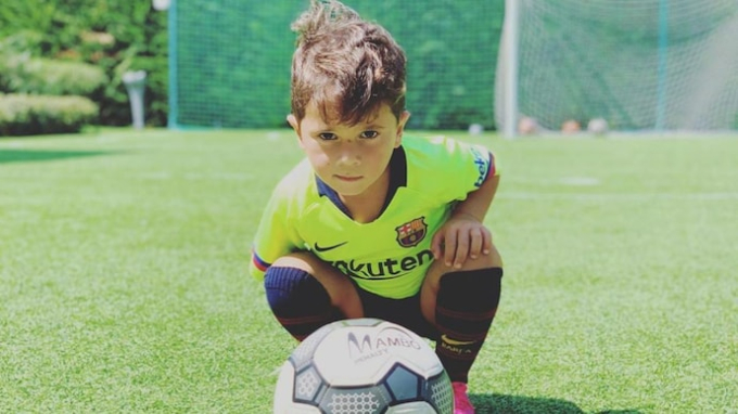 Con trai Messi gây sốt khi ghi 3 bàn trong một trận đấu, động tác và kỹ năng đều đỉnh cao giống hệt bố - Ảnh 4.