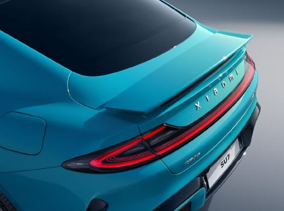 Xiaomi chính thức trình làng xe điện đầu tiên SU7: Mệnh danh ‘quái vật' hiệu suất, tham vọng trở thành Porsche hoặc Tesla Trung Quốc - Ảnh 3.