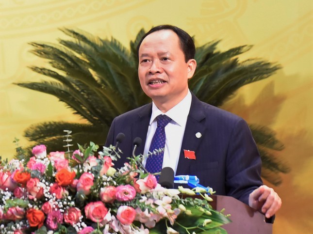 Khởi tố, khám nhà cựu Bí thư Tỉnh ủy Thanh Hóa Trịnh Văn Chiến - Ảnh 2.