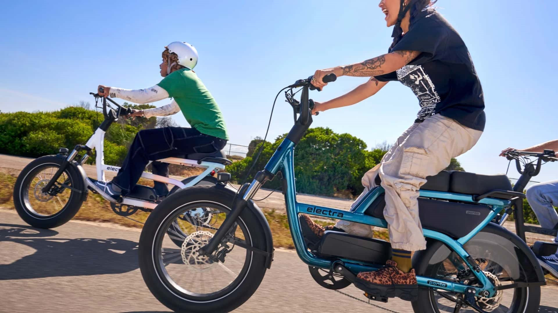 VinFast giới thiệu xe đạp điện đầu tiên tại xứ cờ hoa: 'Mỏ vàng' mới của thế giới, doanh số bán hàng của Mỹ tăng gần 400% kể từ năm 2019 - Ảnh 1.