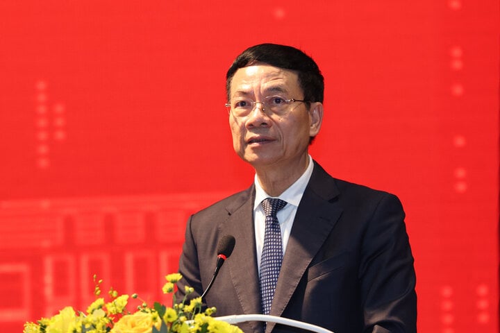 Bộ trưởng Nguyễn Mạnh Hùng: Sử dụng AI để con người làm các công việc thú vị hơn - Ảnh 1.