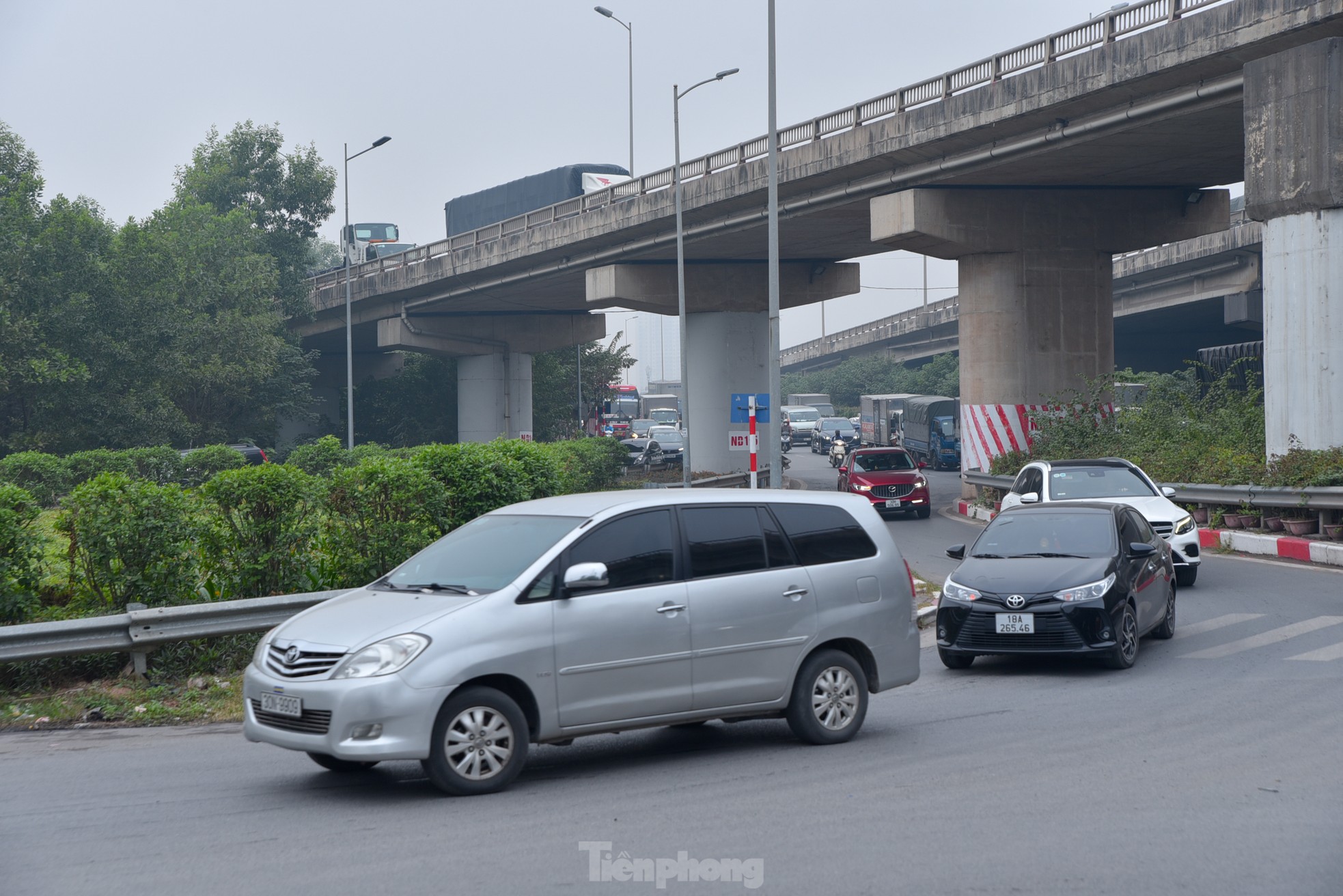 Cao tốc Pháp Vân - Cầu Giẽ thông thoáng lạ thường ngày đầu nghỉ Tết - Ảnh 2.